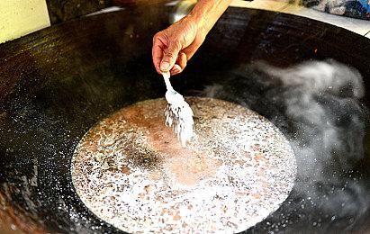 像素横版射击游戏《鸡从天降》上线Steam 7月正式发售